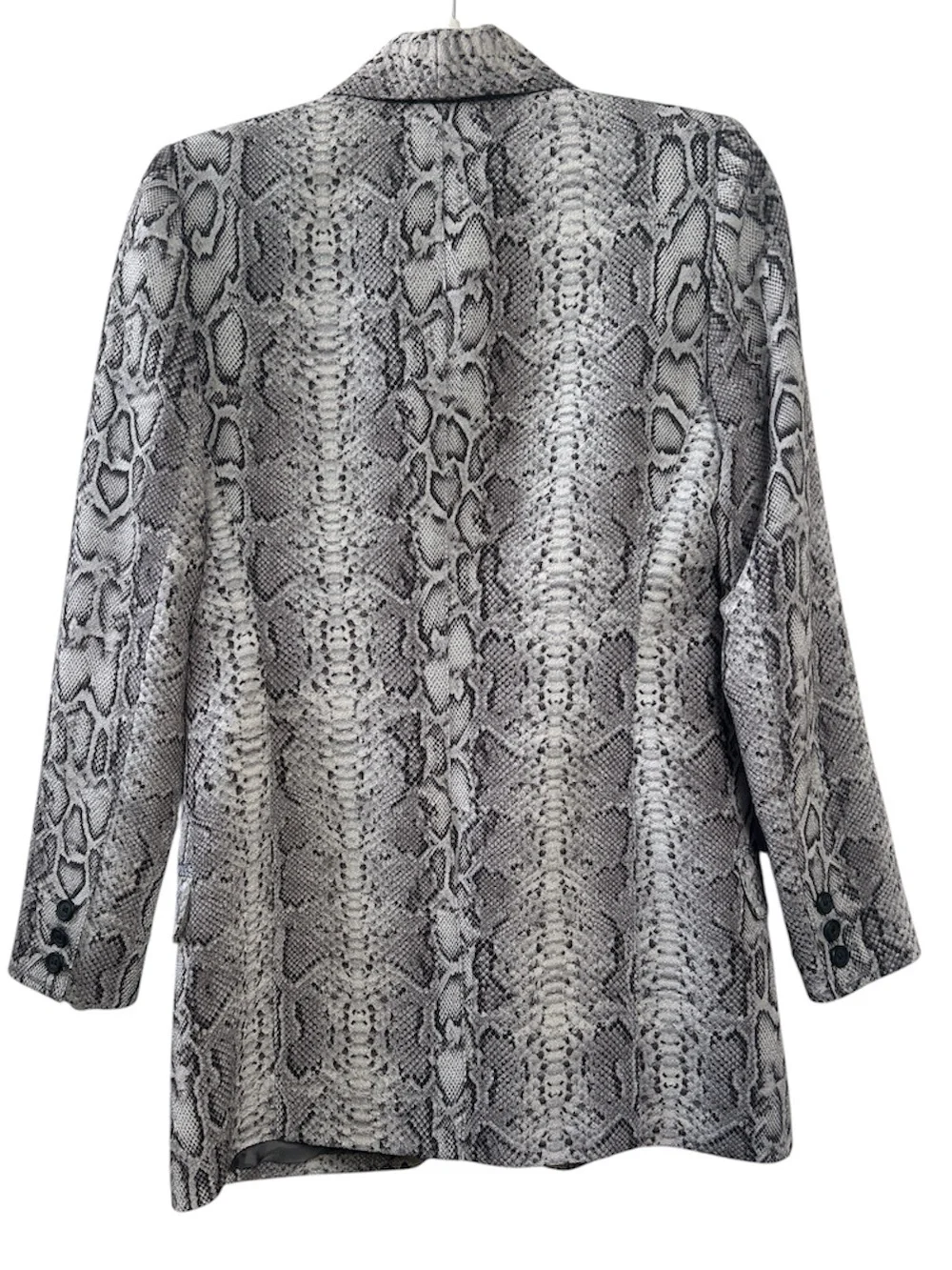 Smythe Long Shawl Blazer in Grey Snake Print Size 4 Gently Used